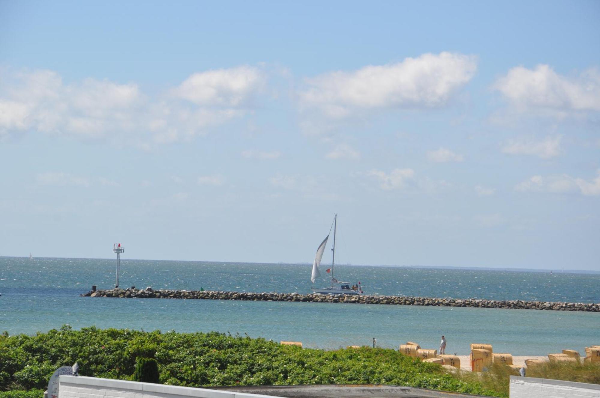 "Mit Ausblick"-Uneingeschraenkter Meerblick Burgtiefe auf Fehmarn 外观 照片